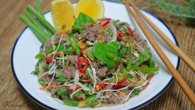 Beef Salad  Cambodia ភ្លាសាច់គោ